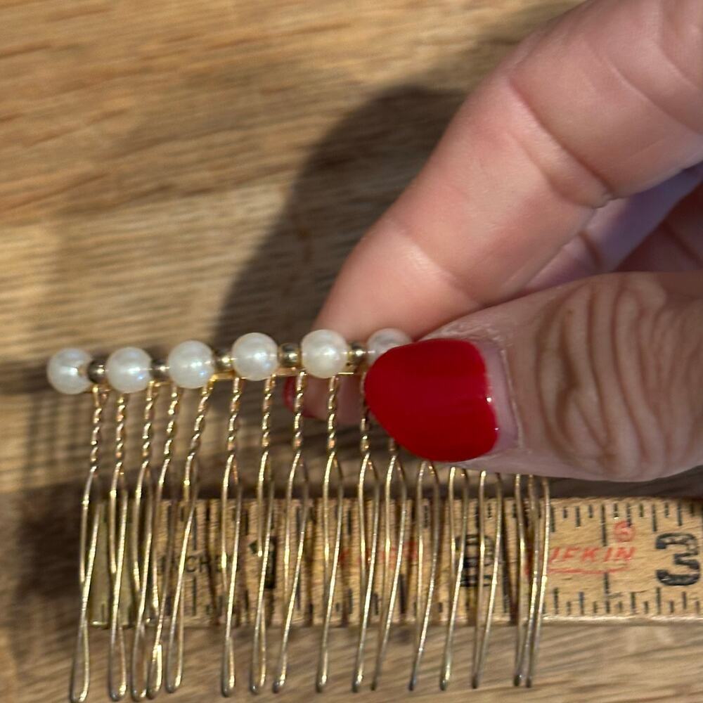 Pearl Hair Comb Freshwater Pearl Golden Wire Comb Hair Accessory - Picture 2 of 3